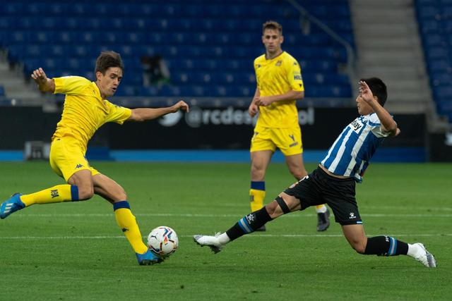 性学专家坦言：女人爱不爱你，根本不用试探！一眼就能看穿